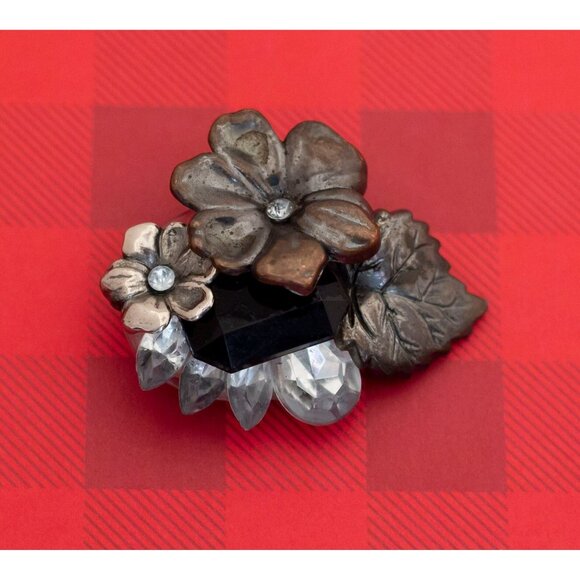 Vintage Floral Brooch - O26 - Picture 1 of 2